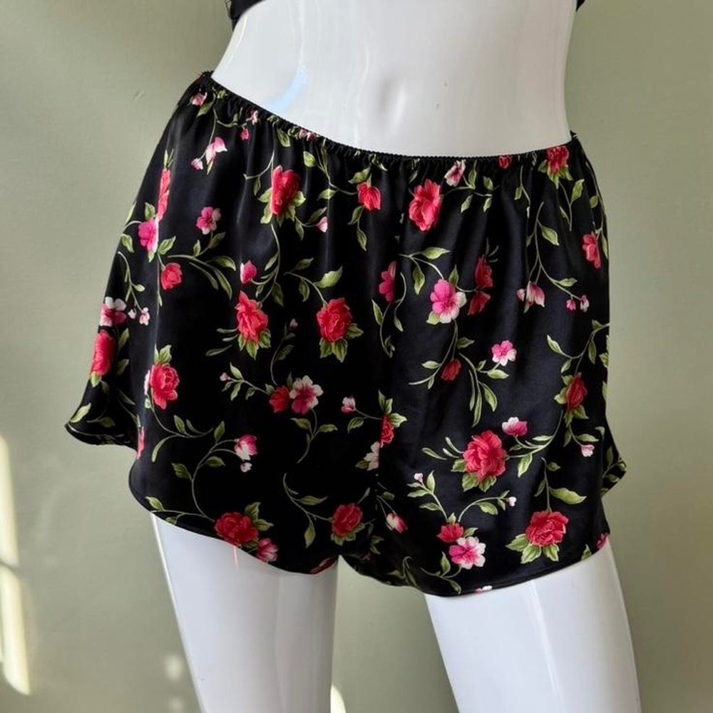 Vintage 90s Kathy Ireland Intimates Black Floral‎ Satin Sleep Shorts – Size M